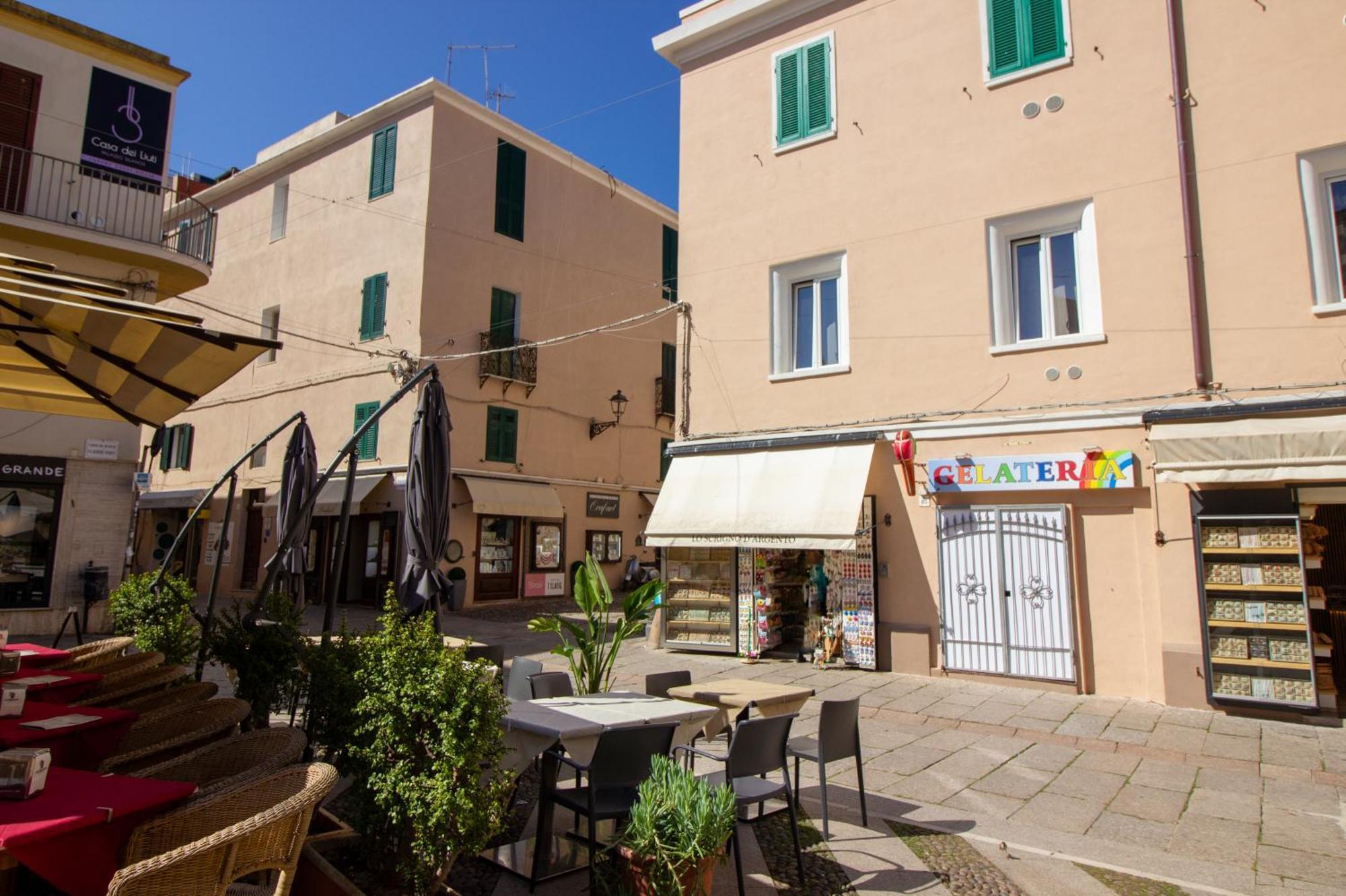 Alghero Appartamento In Centro Casa Ferret Eksteriør billede